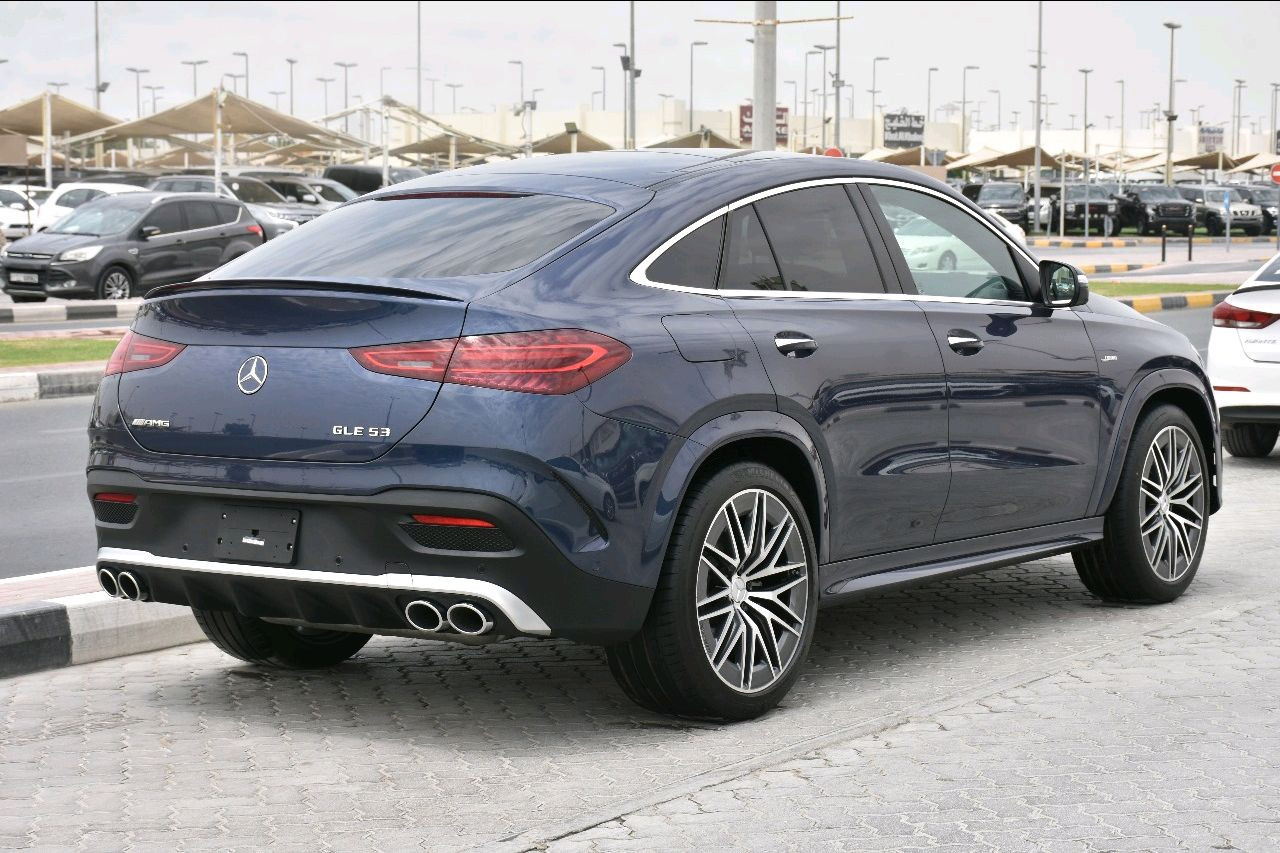 Mercedes Benz GLE SUV - Image 4