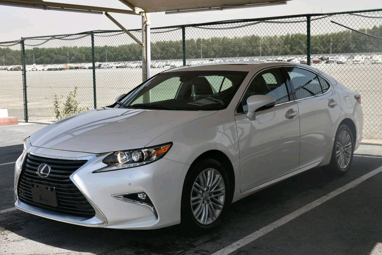 Lexus ES-Series - Image 8