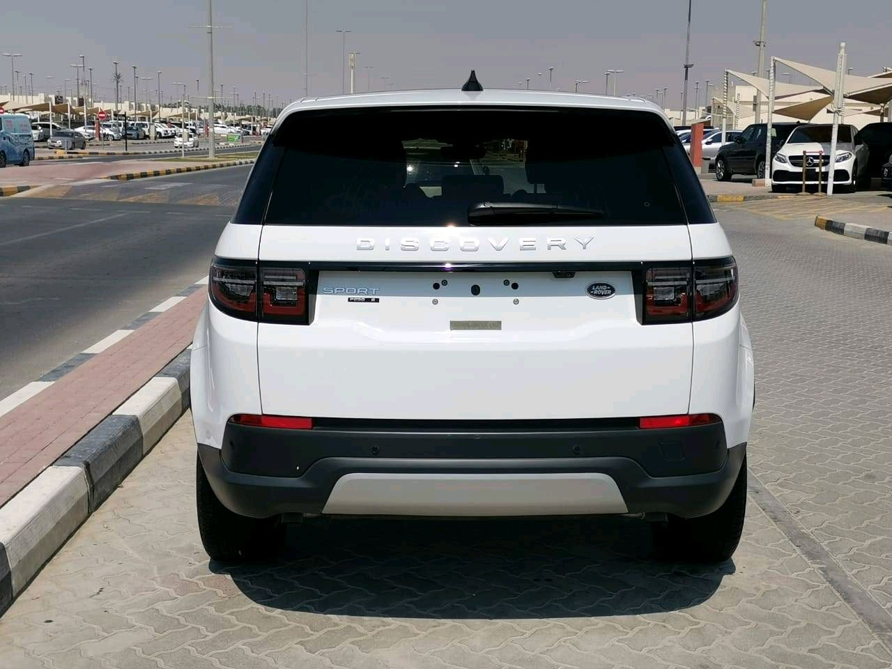 Land Rover Discovery - Image 3