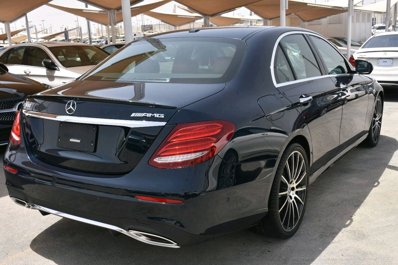 Mercedes Benz E-Class - Image 2
