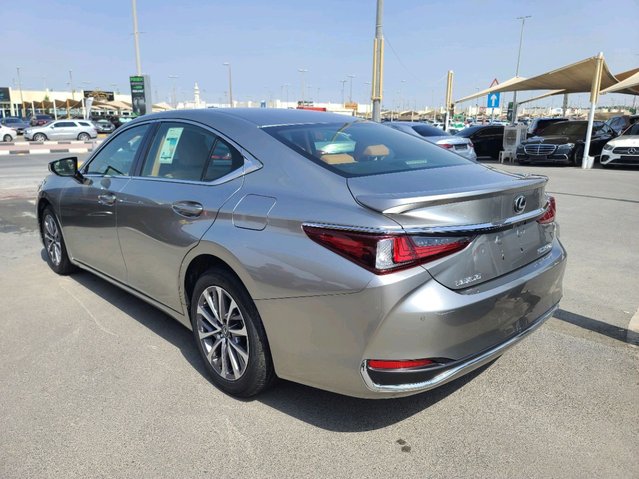 Lexus ES-Series - Image 5