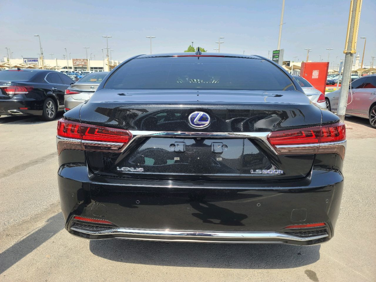 Lexus LS-Series - Image 8