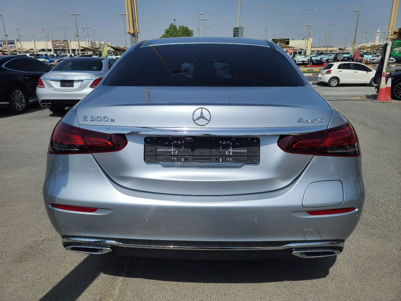 Mercedes Benz E-Class - Image 6