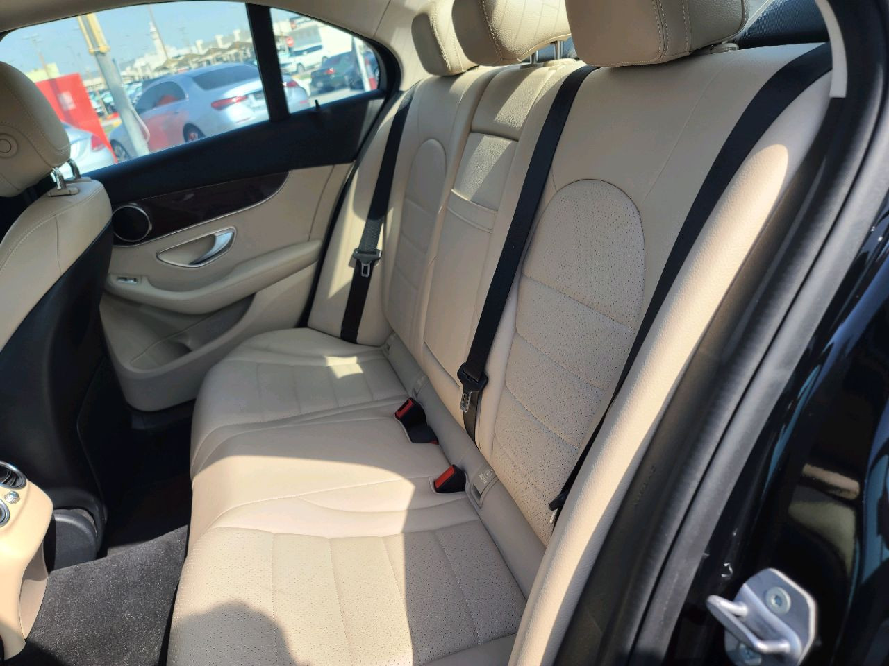 Mercedes Benz C-Class - Image 3