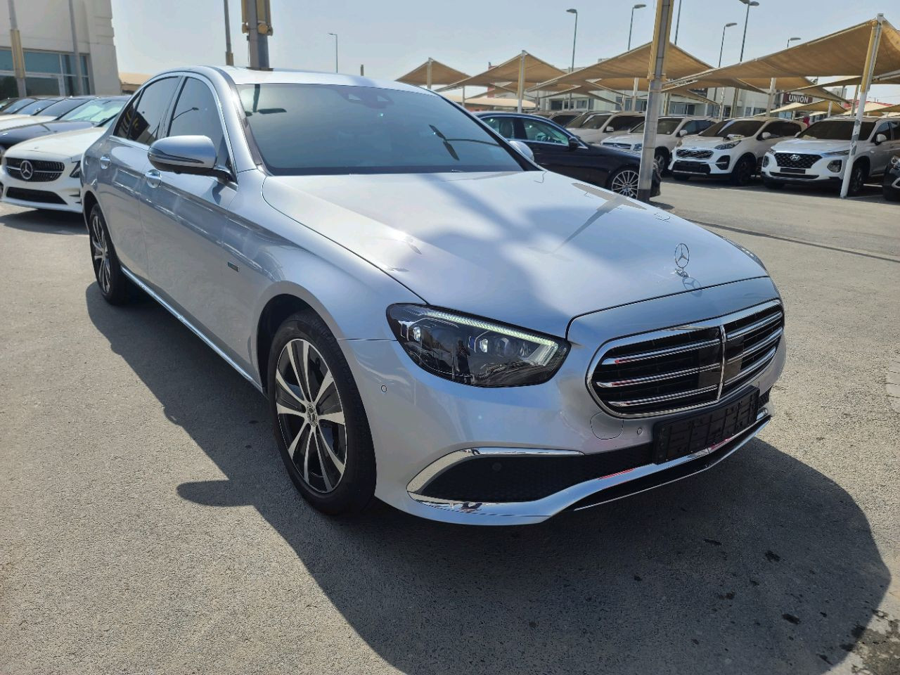 Mercedes Benz E-Class - Image 9