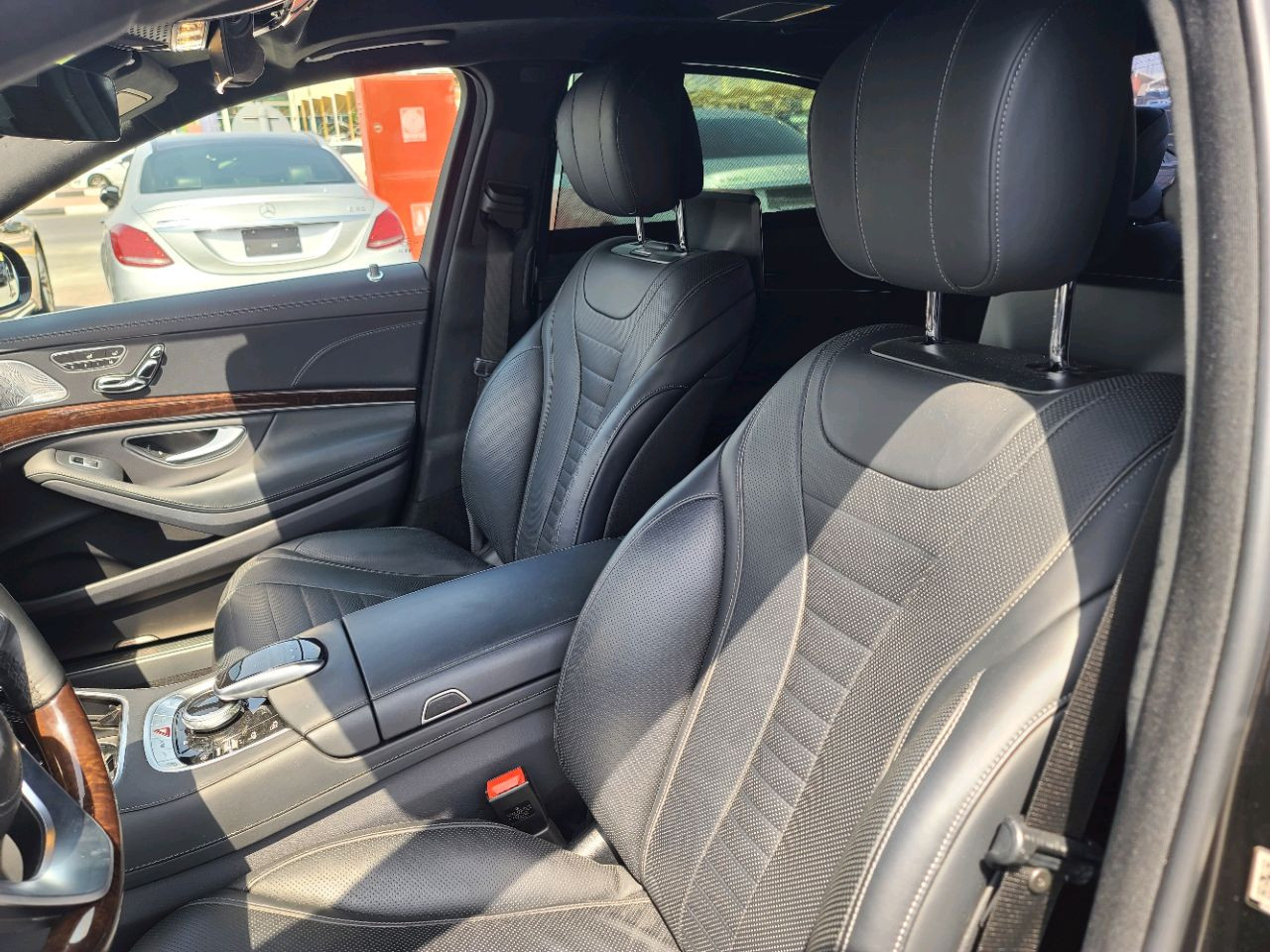 Mercedes Benz S-Class - Image 7