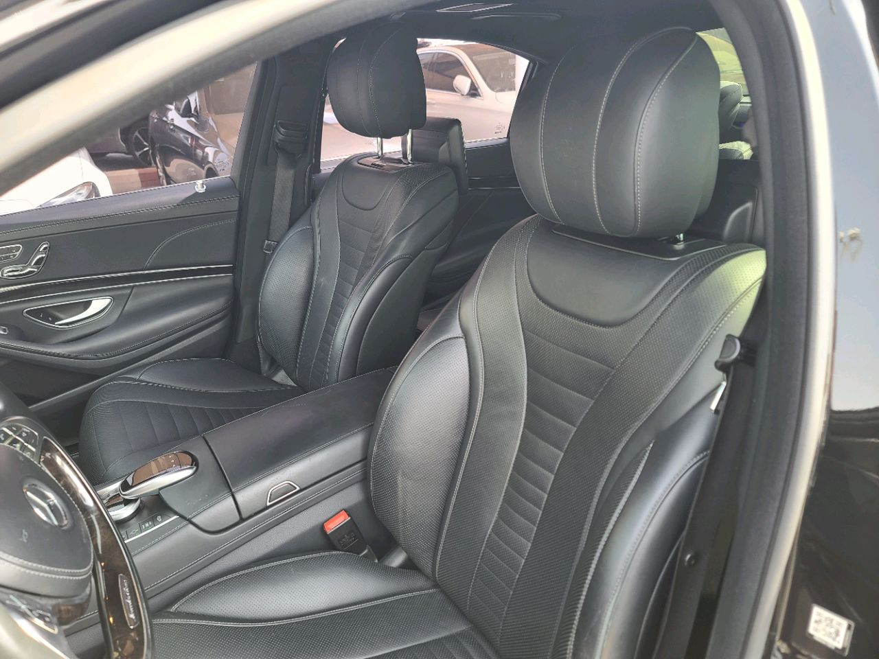 Mercedes Benz S-Class - Image 10