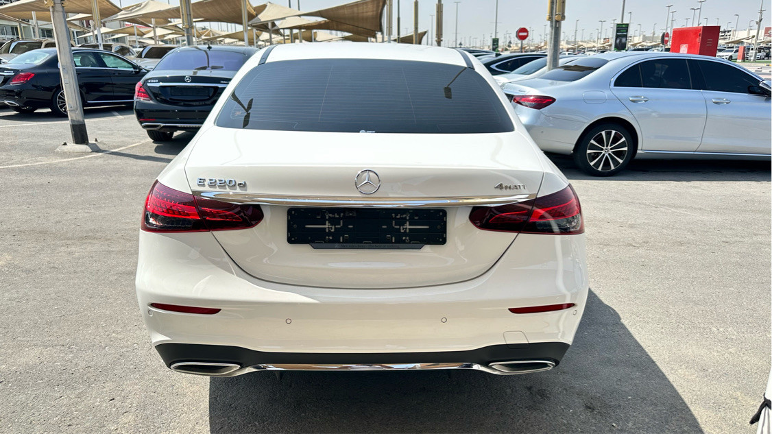 Mercedes Benz E-Class - Image 6
