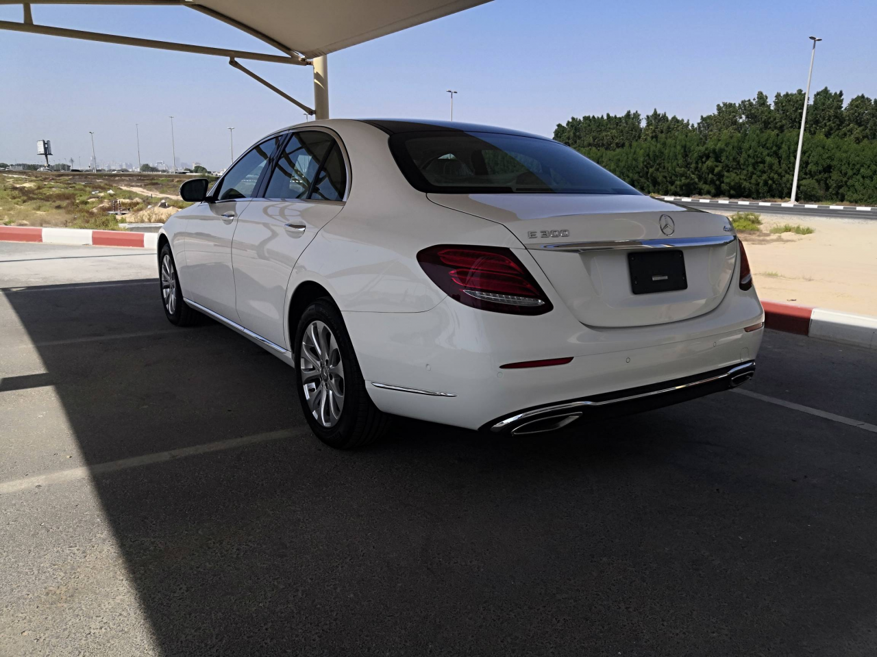 Mercedes Benz E-Class - Image 3
