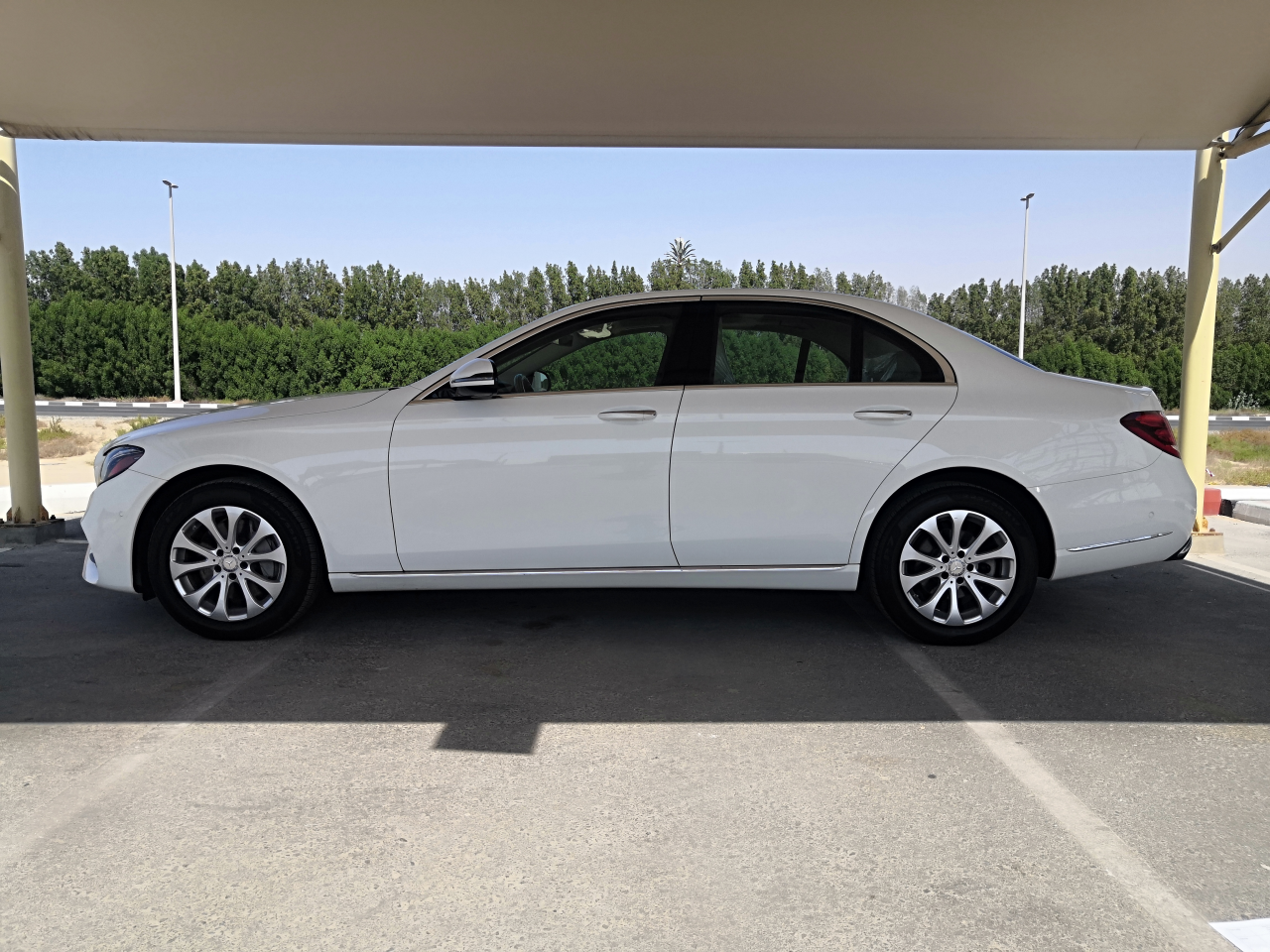 Mercedes Benz E-Class - Image 5
