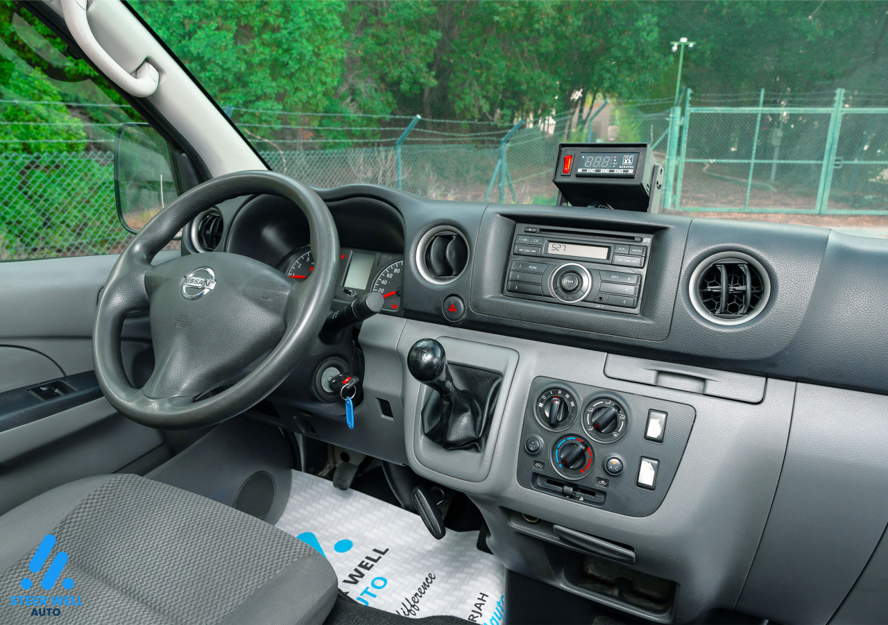 Nissan Urvan - Image 11