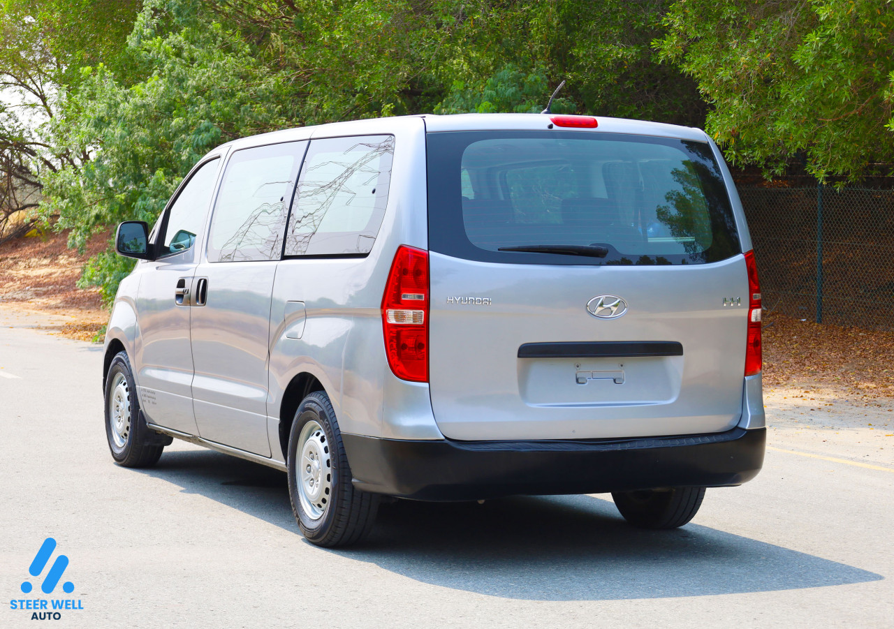 Hyundai Accent - Image 3
