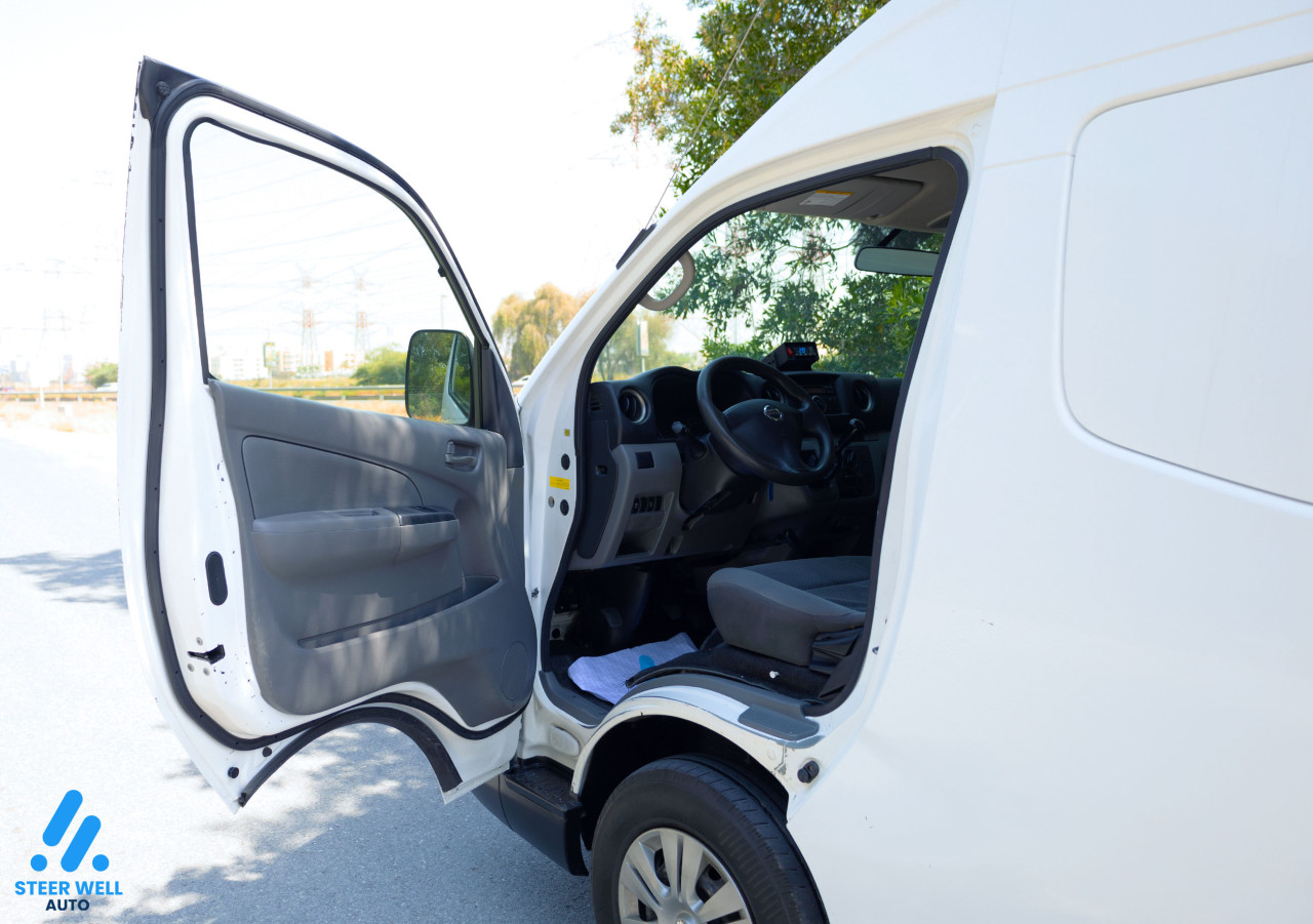 Nissan Urvan - Image 13