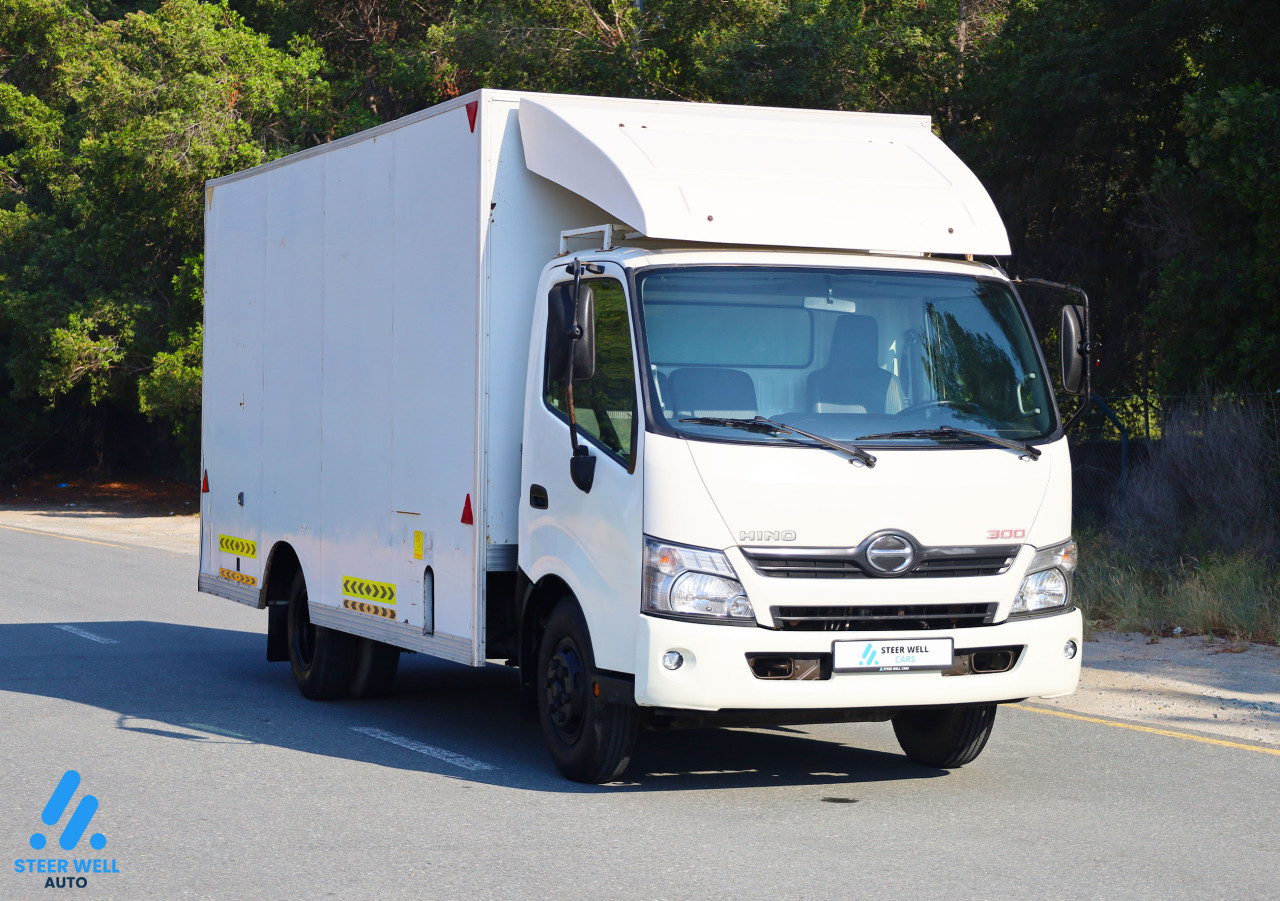 HINO 300 - Image 4