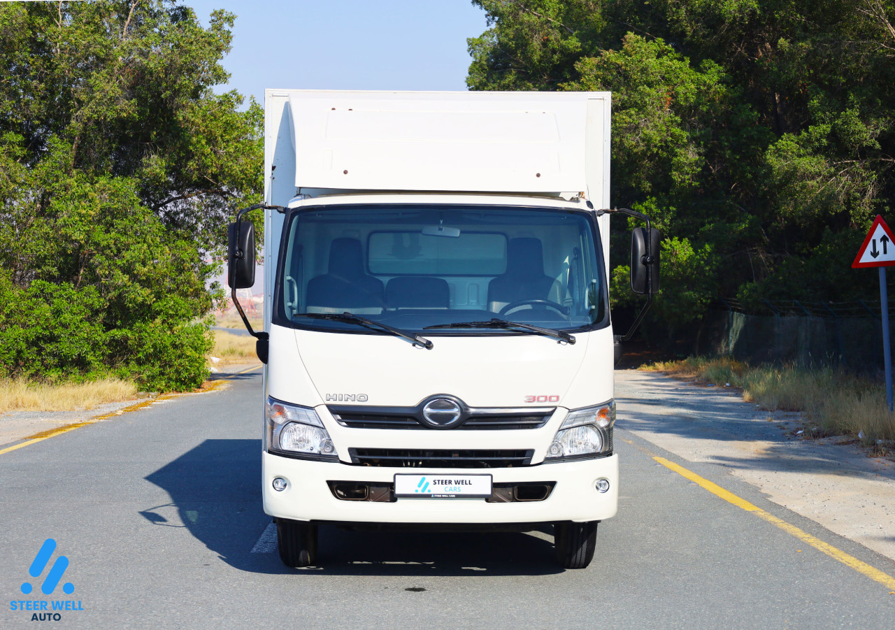 HINO 300 - Image 3