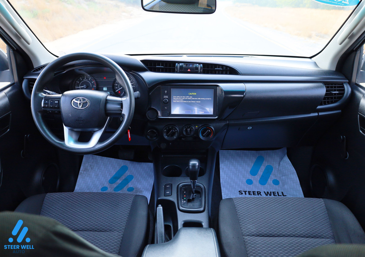 Toyota Hilux - Image 10