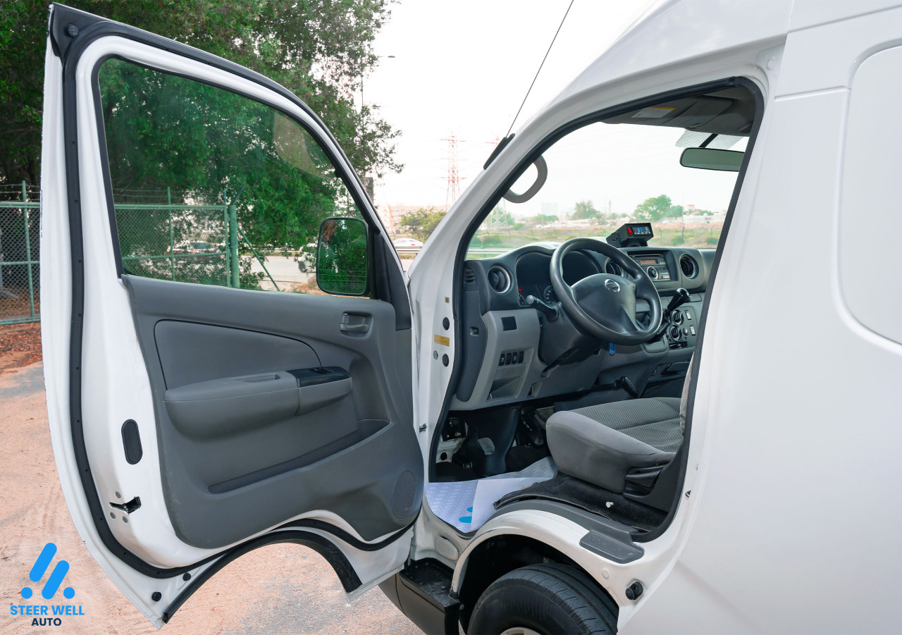 Nissan Urvan - Image 12
