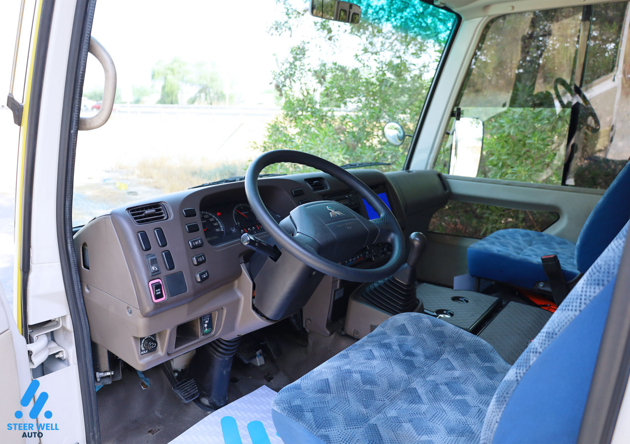 Mitsubishi Rosa - Image 9