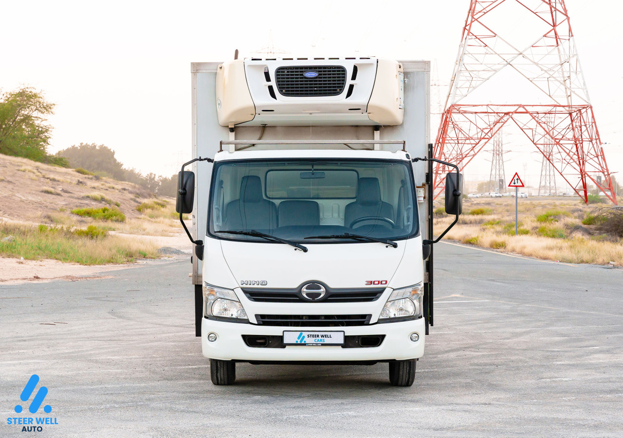 HINO 300 - Image 3