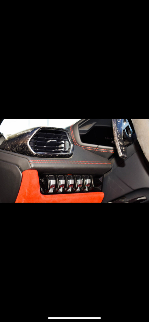 Lamborghini Huracan - Image 8