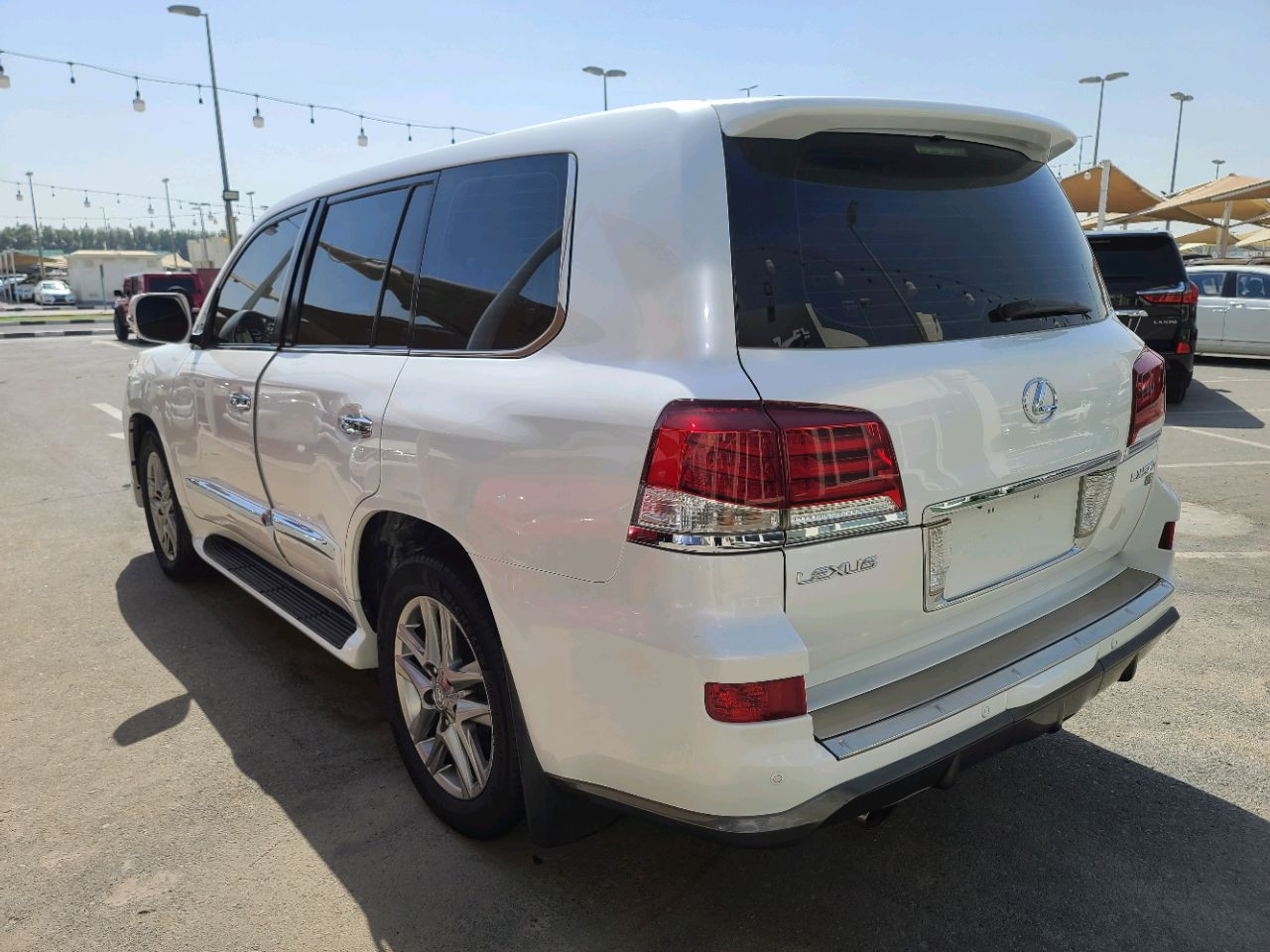 Lexus LX-Series - Image 8