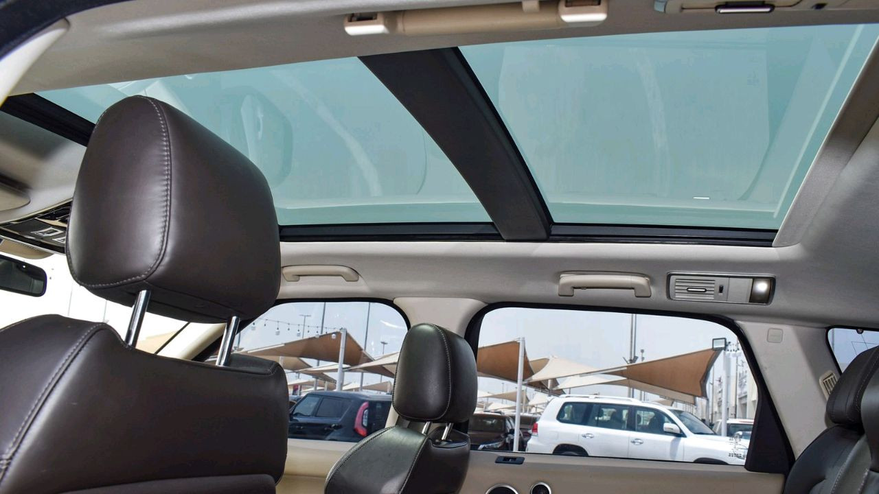 Range Rover Sport - Image 17
