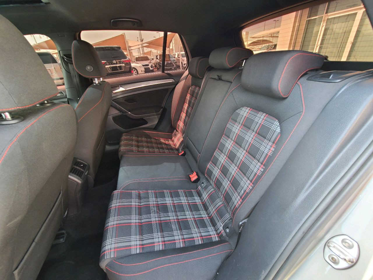 Volkswagen GTI - Image 8