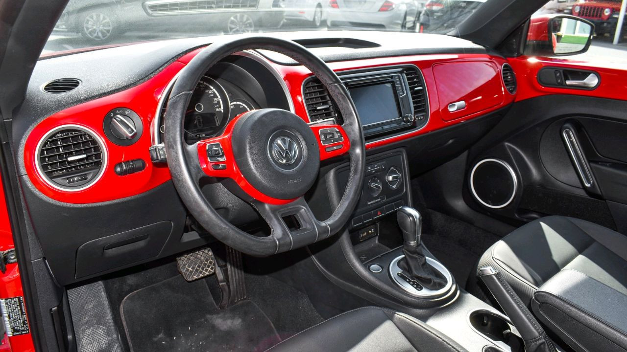 Volkswagen Beetle - Image 6
