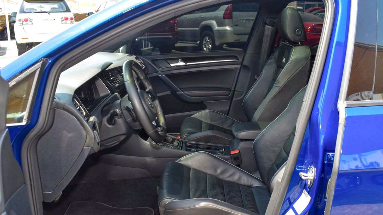 Volkswagen Golf R - Image 7