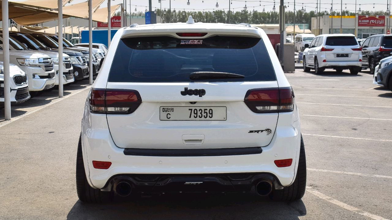 Jeep Cherokee - Image 12