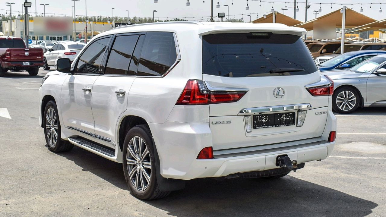 Lexus LX-Series - Image 4