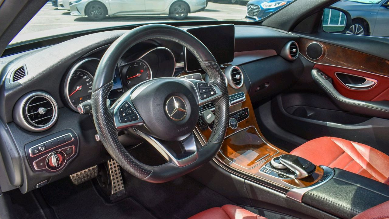Mercedes Benz C-Class - Image 12