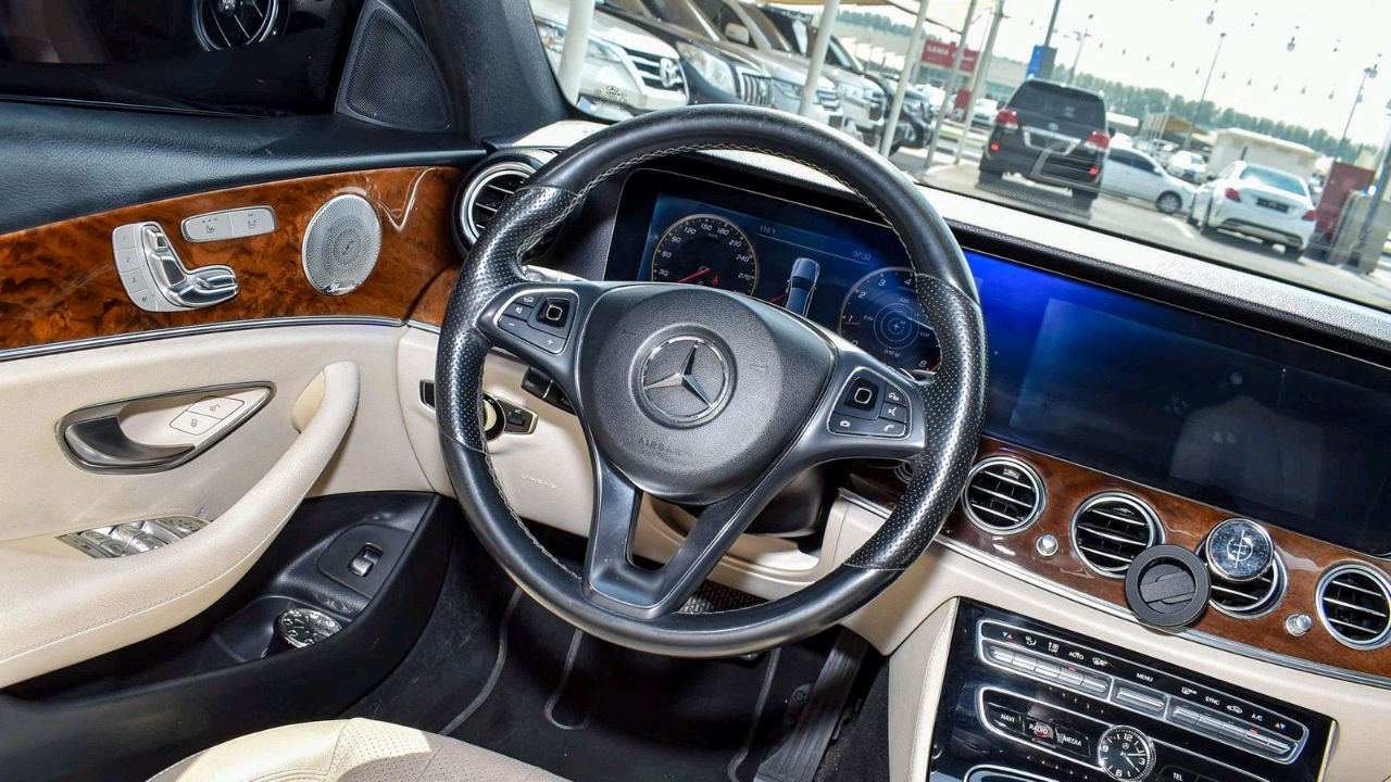 Mercedes Benz E-Class - Image 5