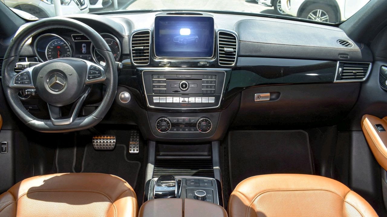 Mercedes Benz AMG - Image 7