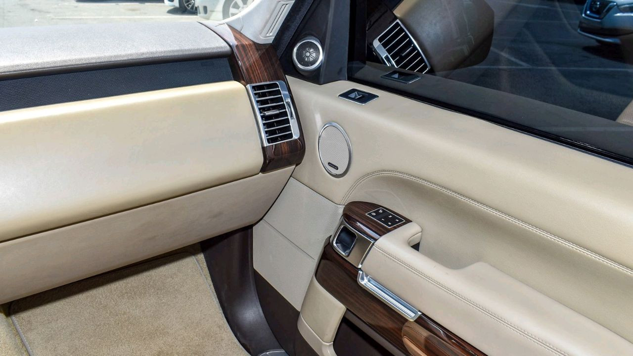 Range Rover Supercharged - Image 9