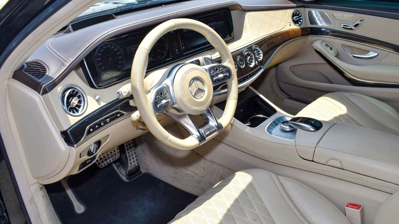 Mercedes Benz AMG - Image 4