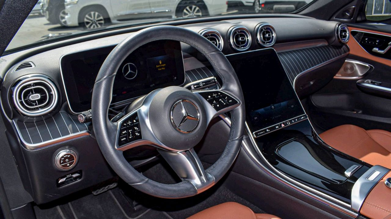 Mercedes Benz C-Class - Image 9