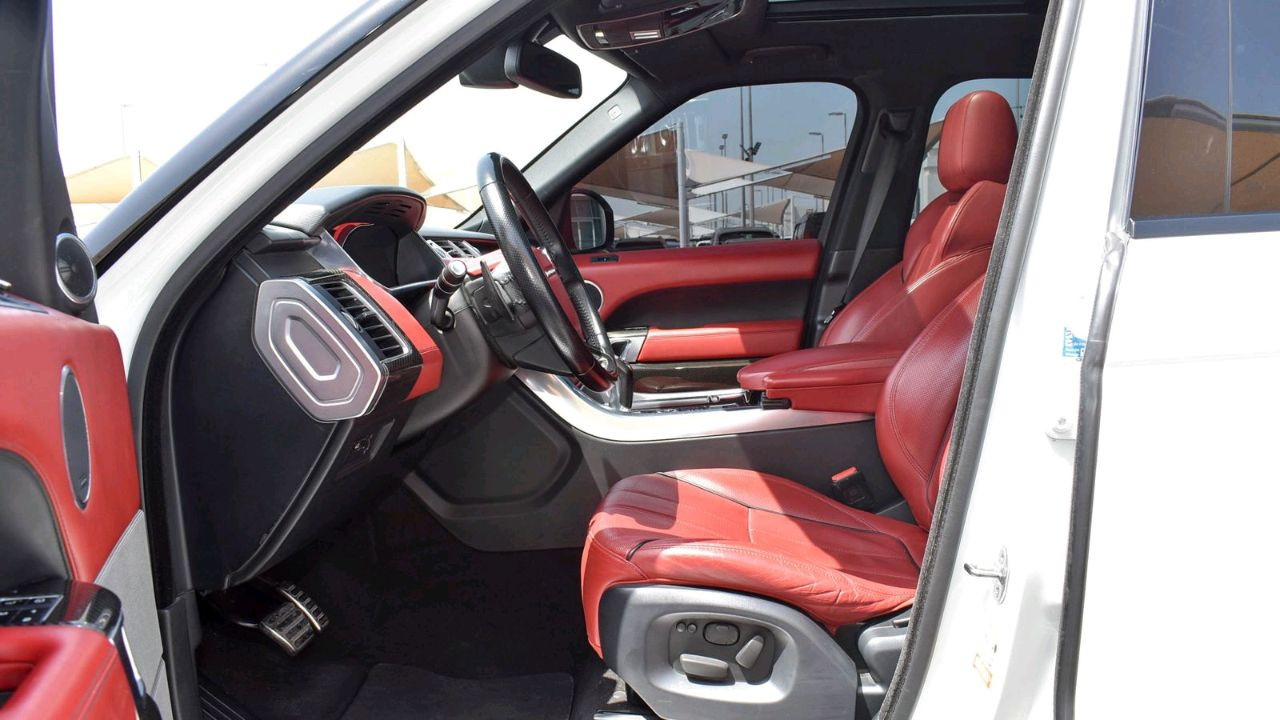 Range Rover Sport - Image 4