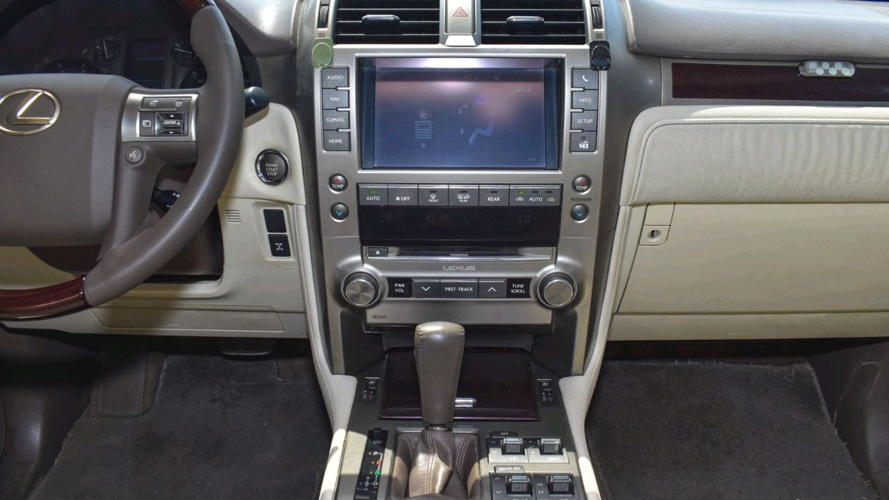 Lexus GX-Series - Image 10