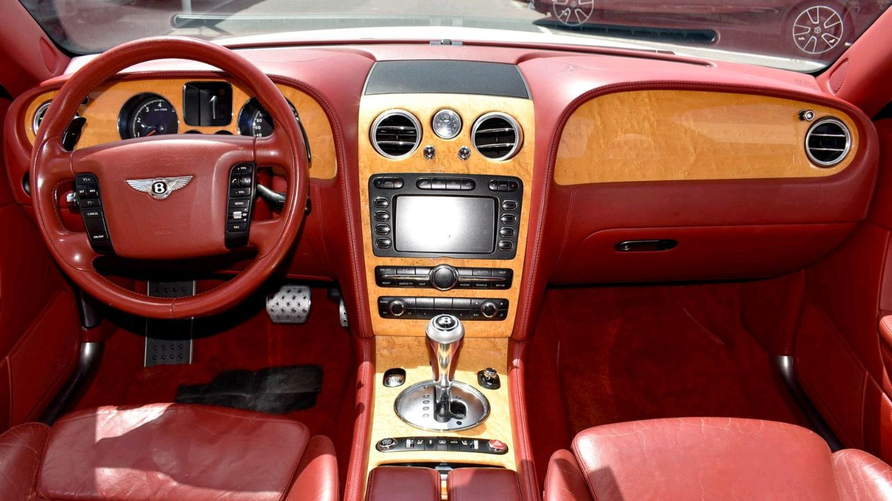 Bentley Continental - Image 5