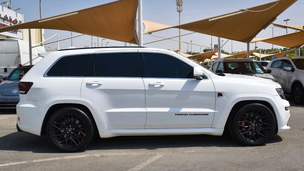 Jeep Cherokee - Image 10