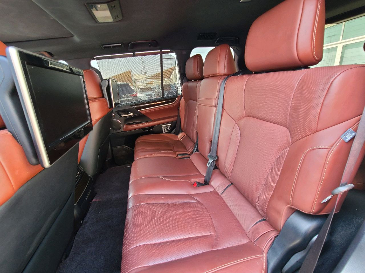 Lexus LX-Series - Image 4