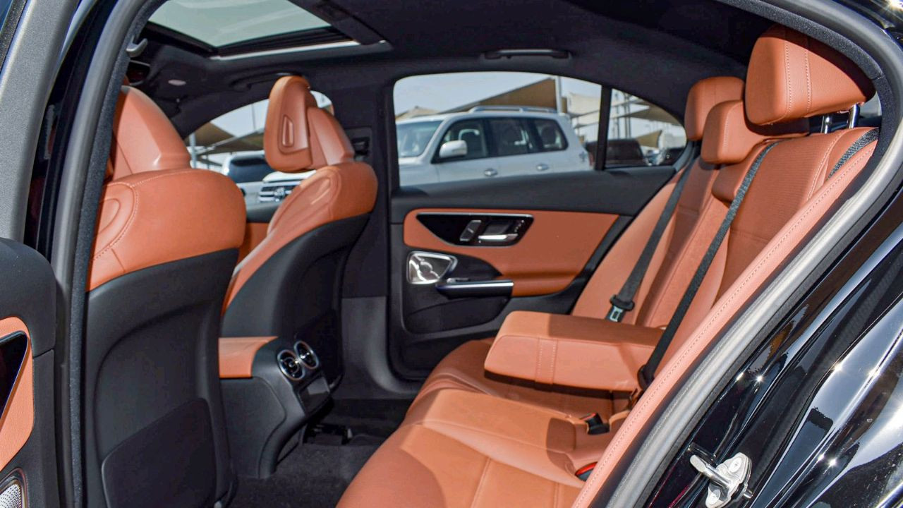 Mercedes Benz C-Class - Image 3