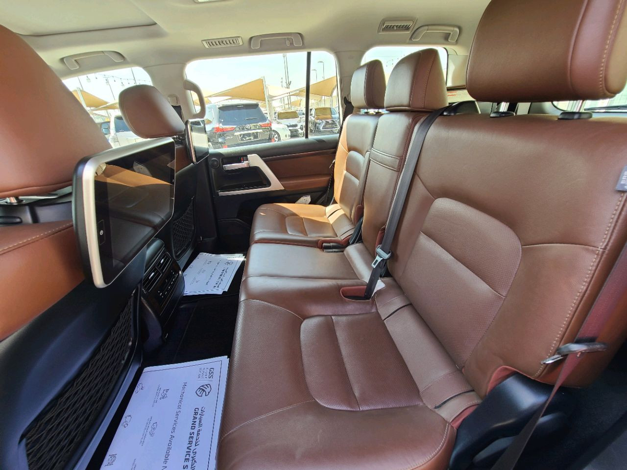 Toyota Land Cruiser - Image 8