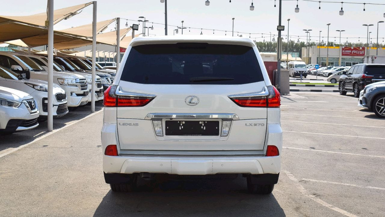 Lexus LX-Series - Image 9