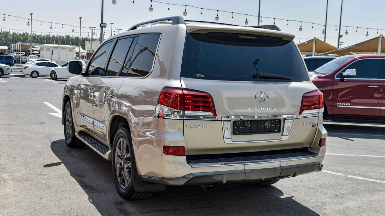 Lexus LX-Series - Image 10