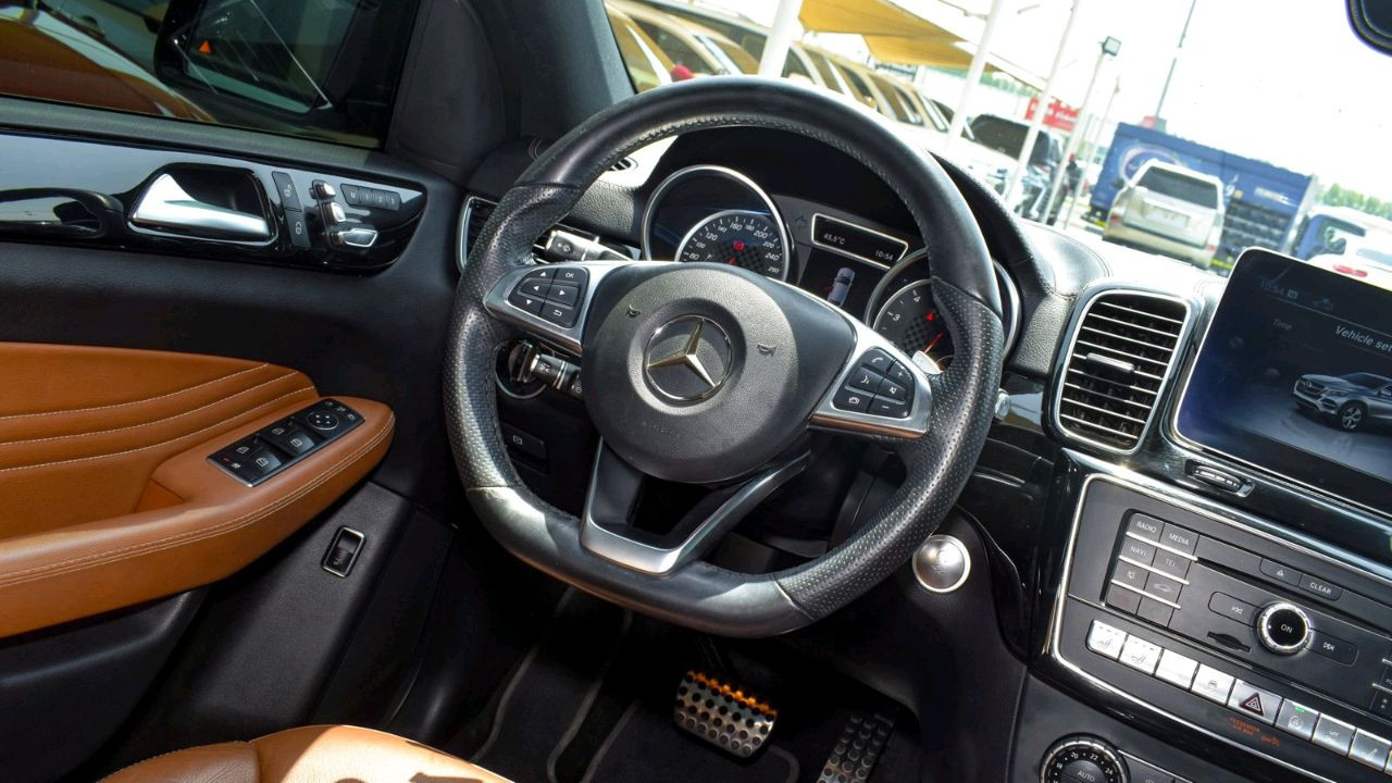Mercedes Benz AMG - Image 10