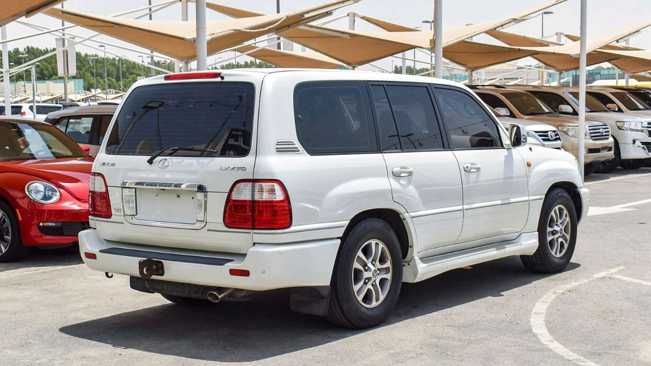 Lexus LX-Series - Image 8