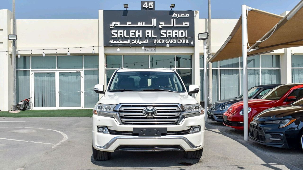 Toyota Land Cruiser - Image 11