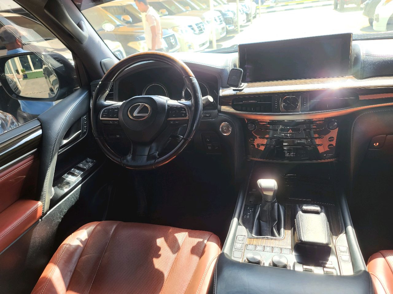 Lexus LX-Series - Image 8